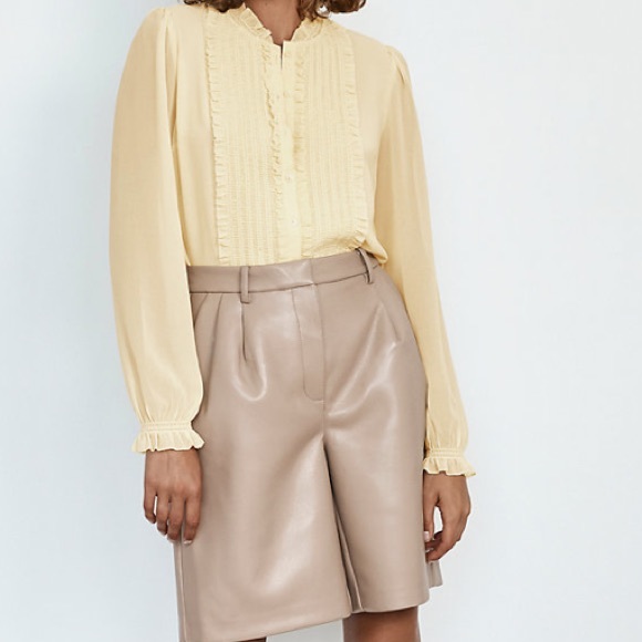 Aritzia Babaton Fiji Blouse in “Butter Yellow” - Picture 8 of 9